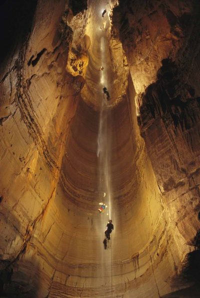 THE DEEPEST CAVE IN THE WORLD IS IN GEORGIA